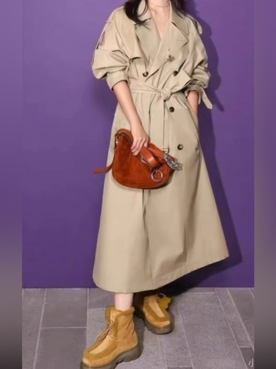 Burberry Jackets & Blazers - Burberry women's Beige Trench Coat